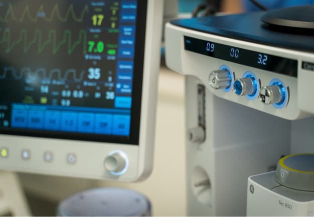 medical-device-software-development-services-why-revolve-healthcare
